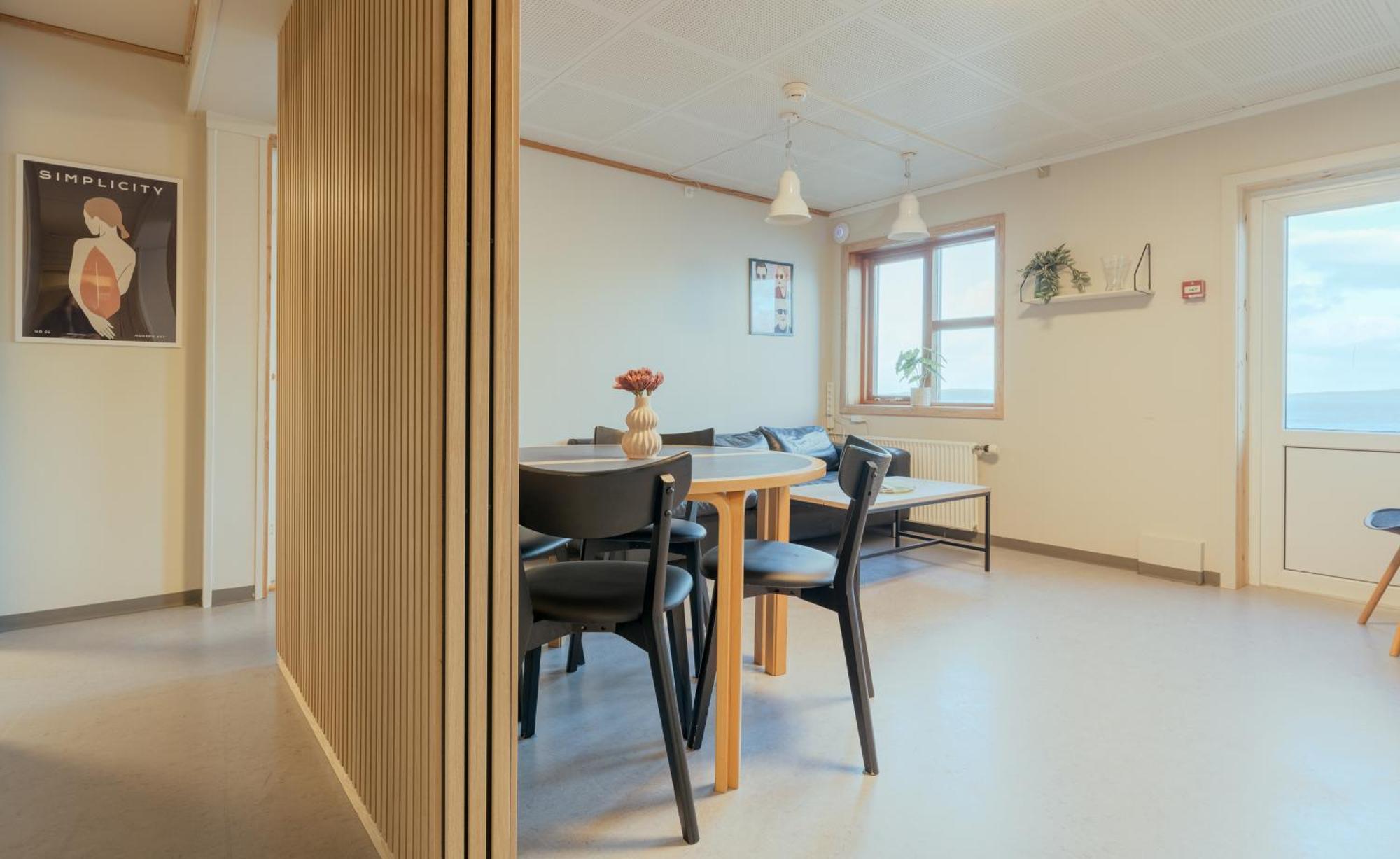 A Tromini Guesthouse Tórshavn Exteriör bild